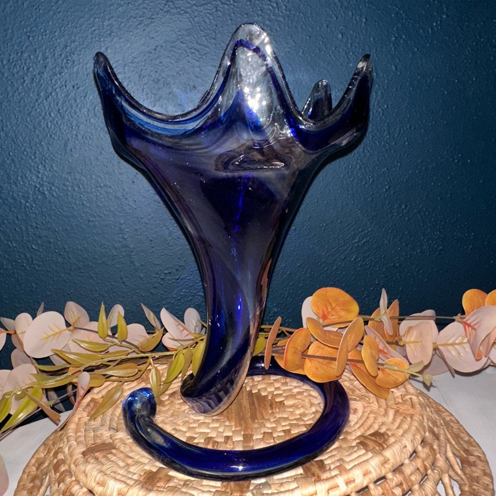 VTG Blue Trumpet Lily Vase Sooner Art Glass Hand Blown Stretch